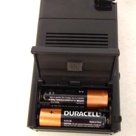 Vintage Sony Handheld FM/AM Radio ICF-P26 - Picture 7 of 8